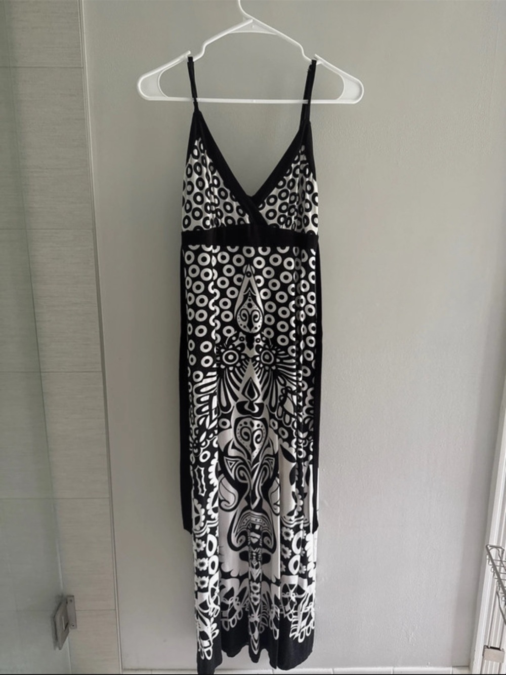 Black & White Printed V-Neck Maxi Dress with Spaghetti Straps